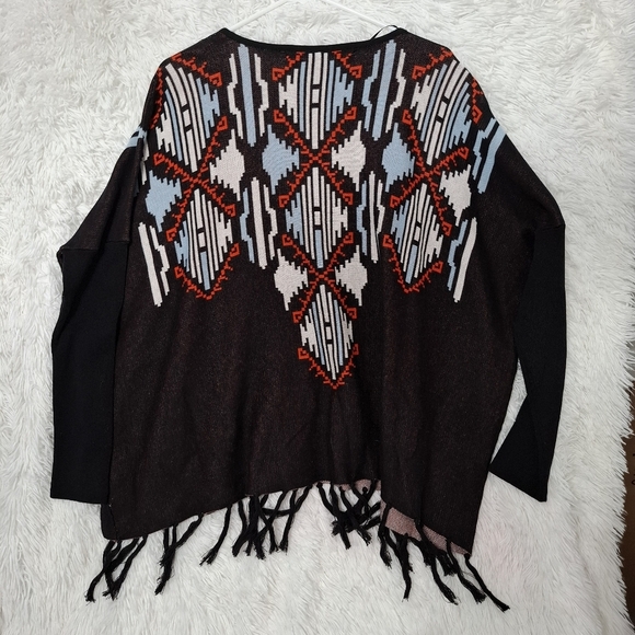 Kensie Women's Fringe Printed Sweater Poncho Black Combo M/L Oversized NWT. - Picture 3 of 11